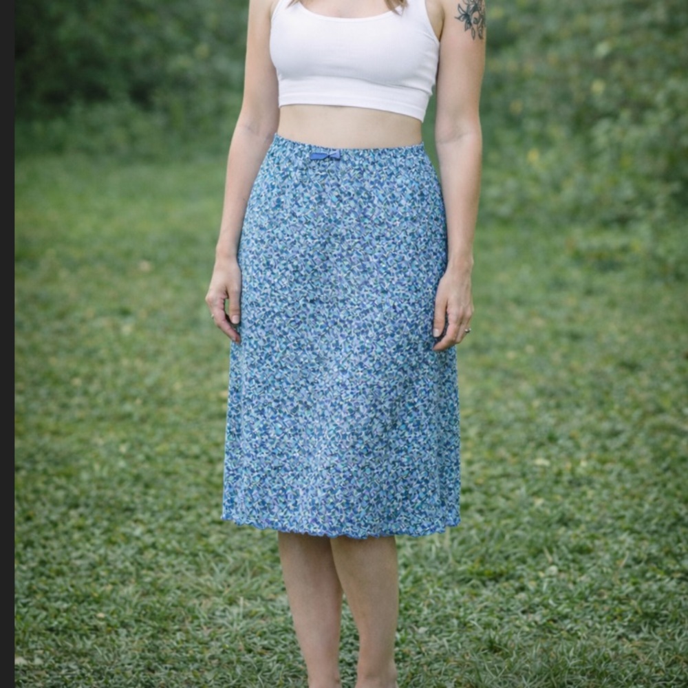 No boundaries Y2K vintage ditsy floral print skirt size large